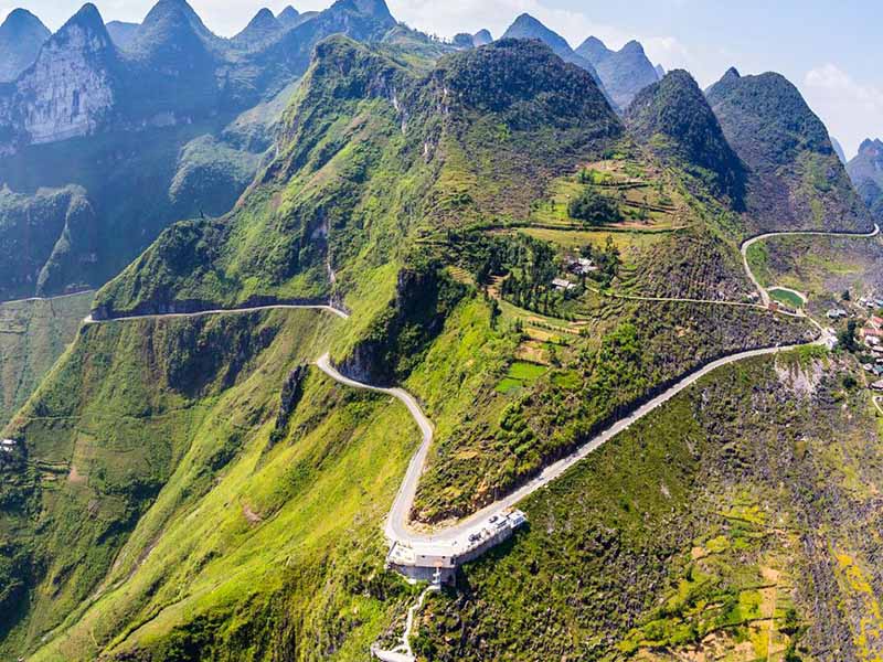 Hanoi - Ha Giang - Cao Bang - Ban Gioc Waterfall Tour 4 Days 3 Nights (Morning Bus - Small Group Tour)