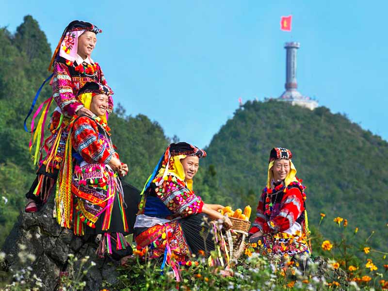 Hanoi - Ha Giang - Cao Bang - Ban Gioc Waterfall Tour 5 Days 4 Nights (Morning Bus - Small Group Tour)