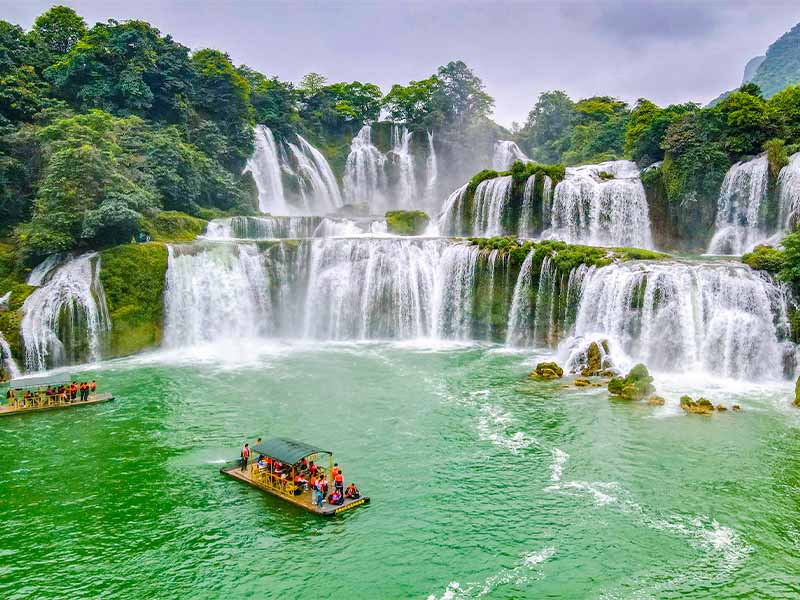 Hanoi - Ha Giang - Cao Bang - Ban Gioc Waterfall - Ba Be Lake Tour 6 Days 5 Nights (Morning Bus - Small Group Tour)