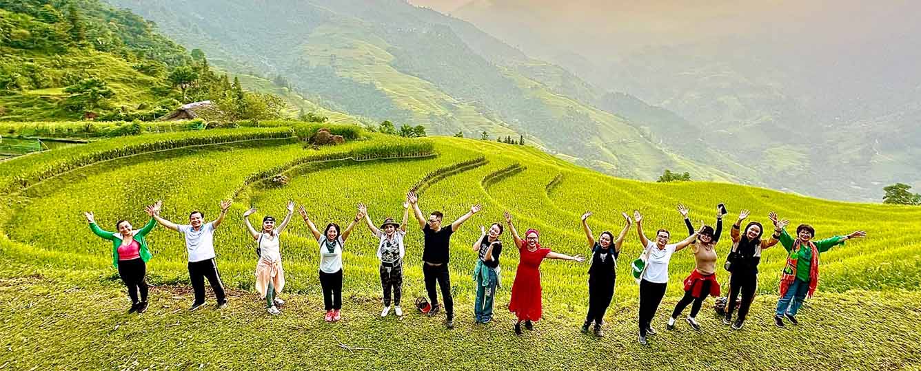 Ha Giang Tour 4 Days 3 Nights (Morning Bus -  Small Group Tour)